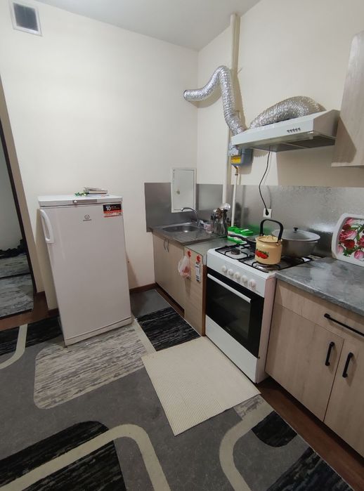 Sergile metroni birinchi bekati navastroyka 2xona 380$