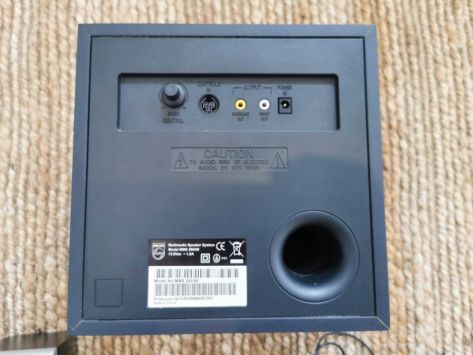 Sistem audio Philips 5.1 - boxe + subwoofer