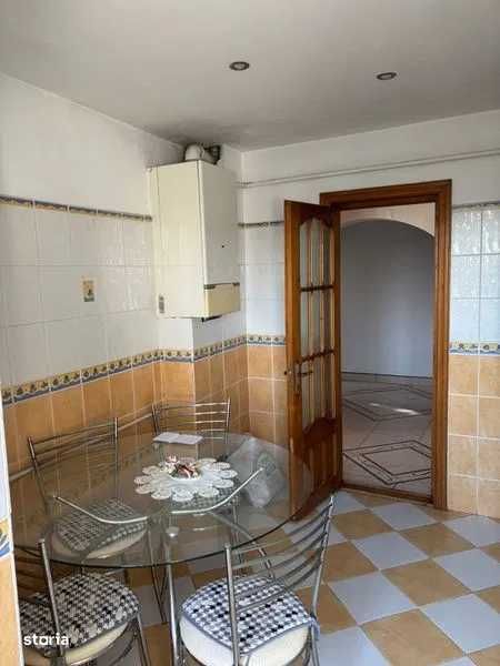4 camere, 2 bai, decomandat, centrala, Gara focsani, anunt proprietar