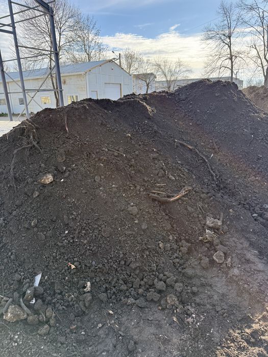 Pamant negru umplutura nisipos