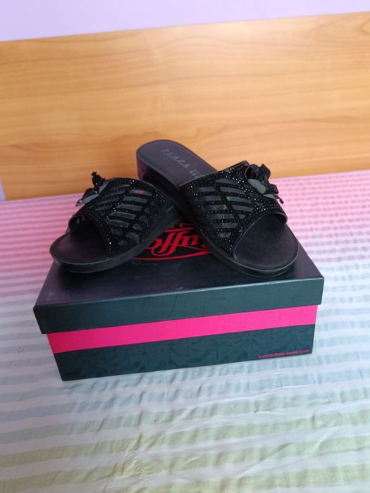 Vând Papuci Damă Mărimea 38