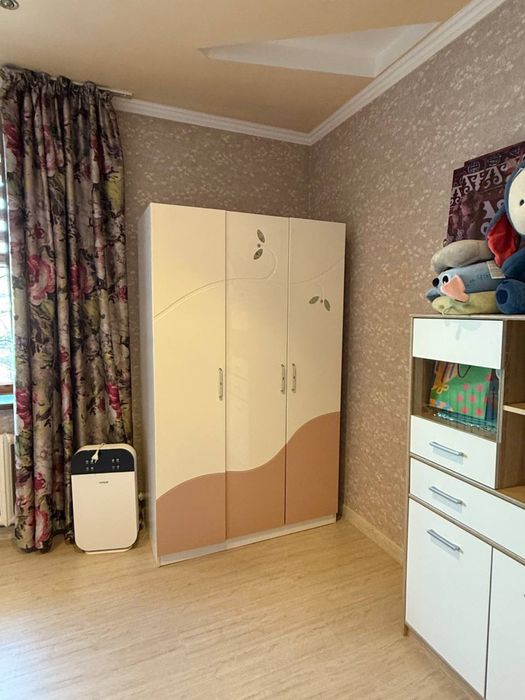 Детский гарнитур, рабочий стол, шкаф, кровать