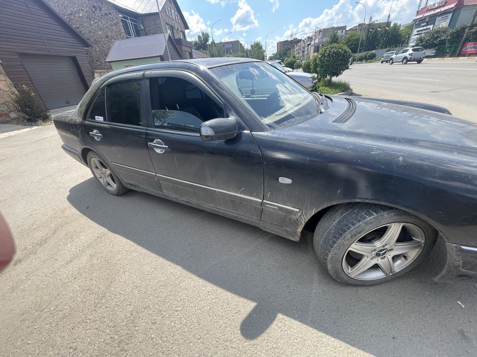 Продам мерседес w210