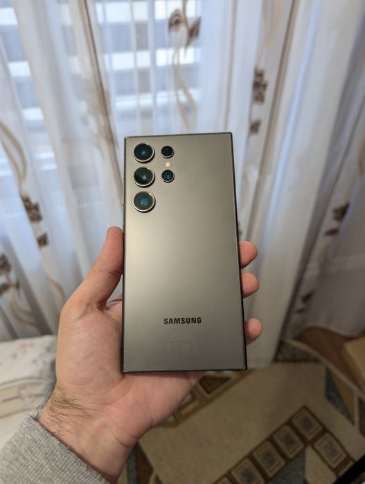 Samsung Galaxy S24 Ultra 256GB 12GB RAM NOU Garantie !