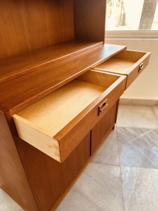 Датски винтидж шкаф / етажерка – Mid-Century Modern (1960–70 г.)