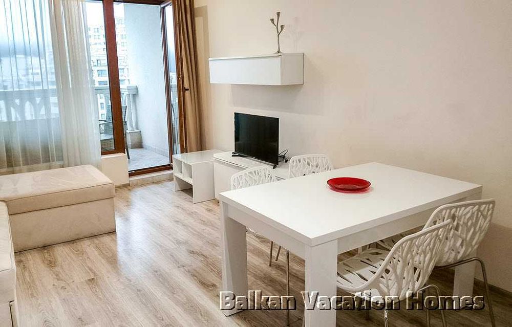 Продава се Тристаен апартамент в с. Аспарухово, Област Варна - 92 кв.м за 909 €/кв.м - Снимка #3