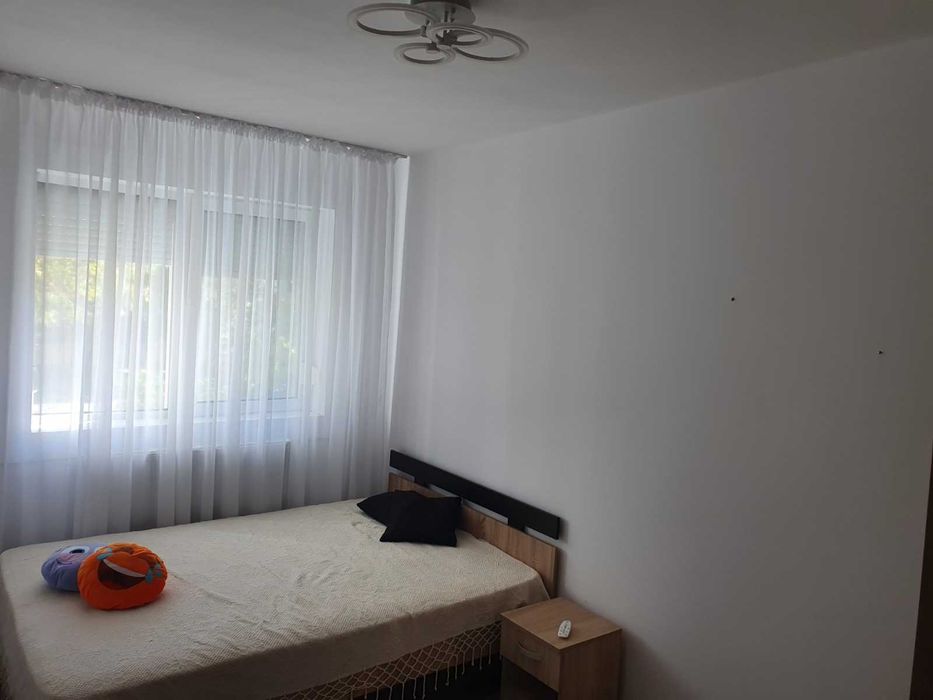 Apartament 3 camere de inchiriat