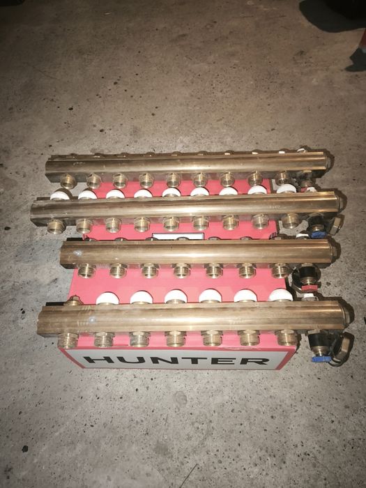 Distribuitoare sanitare alama