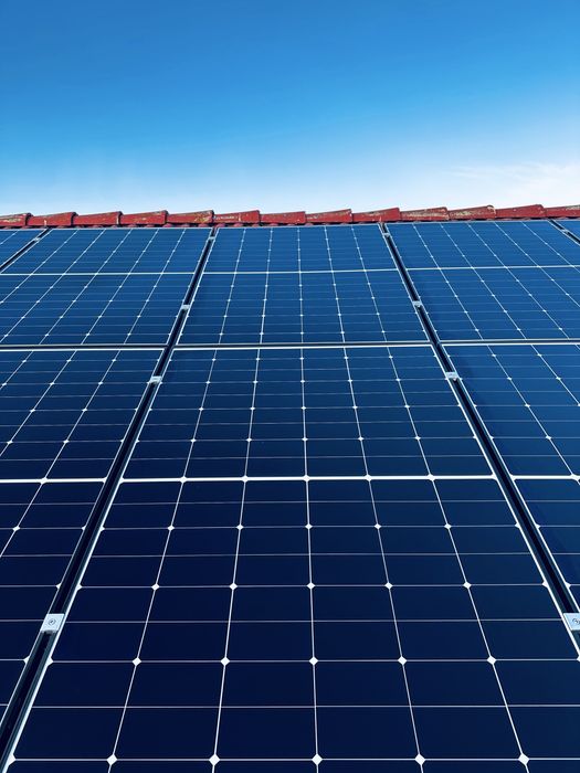 Montare plase Anti-Pasari, Curatare Profesionala panouri fotovoltaice, Scanare termografica-filmare cu drona Telefon +40 743 249 565