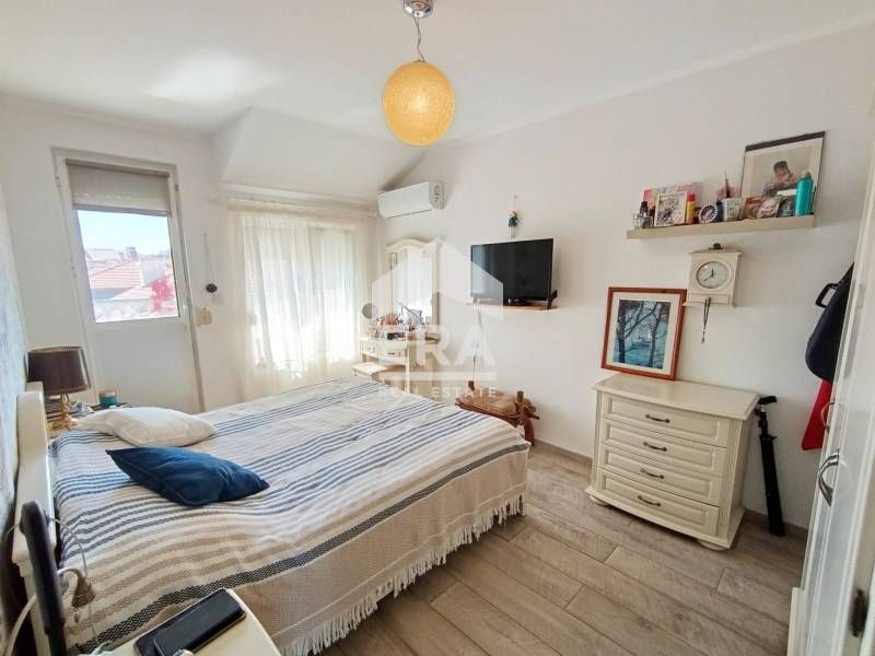 Продава се Тристаен апартамент в Поморие - 97 кв.м за 841 €/кв.м - Снимка #11