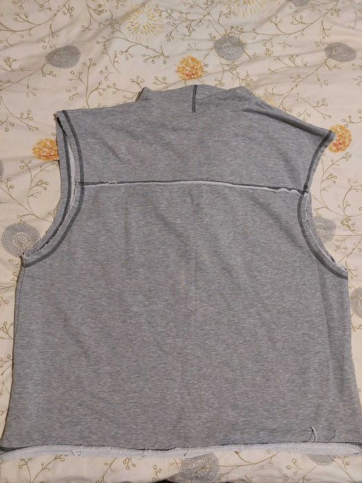 Продавам елек LEGAL POWER