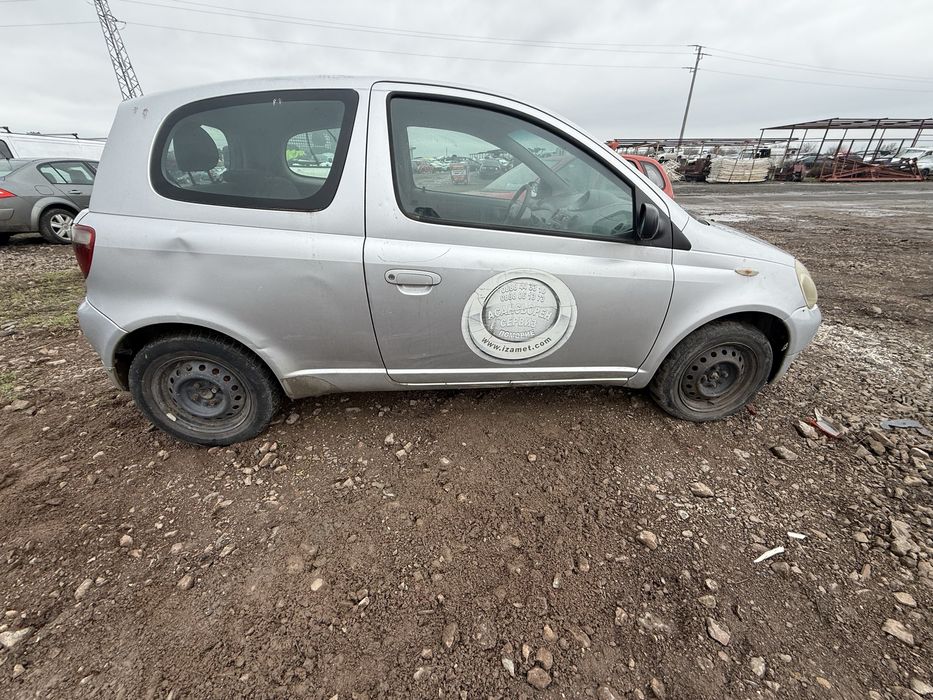 Toyota Yaris 1.0 VVT-i Тойота Ярис 1.0и на-части!