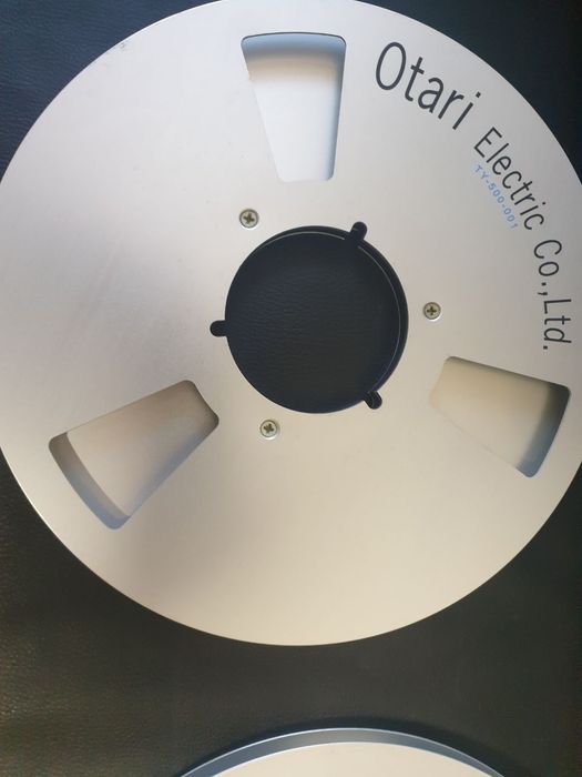 Лот от 2бр. 26,5см 10,5" метални магнетофонни ролки. В мн