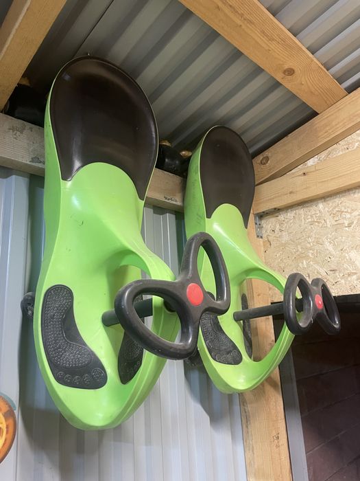 Толокар детский 2 шт в хорошем состоянии