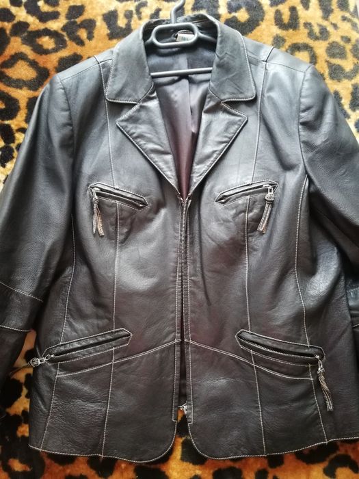 Дамско кожено яке естествена кожа.