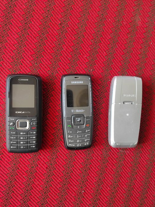 Telefoane pentru piese de schimb unele sunt funcționale