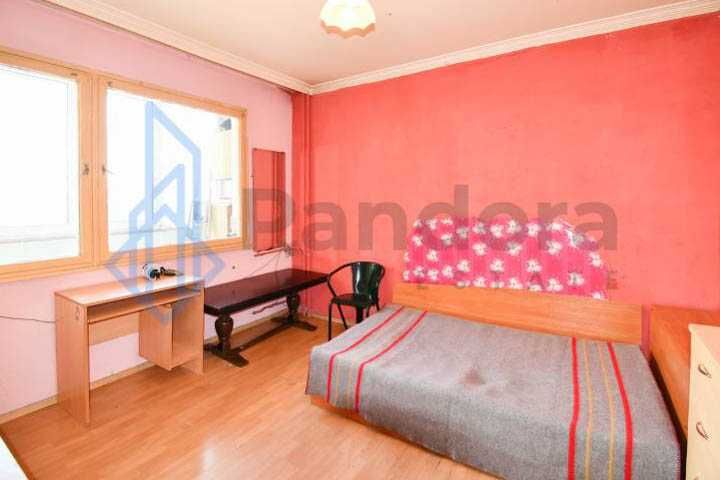 Тристаен апартамент под наем в кв. Красна поляна