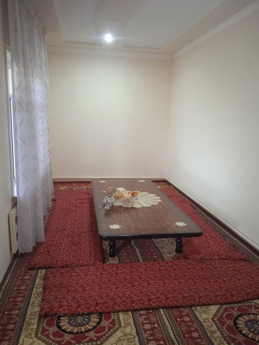 6 sutuqli uy sotiladi