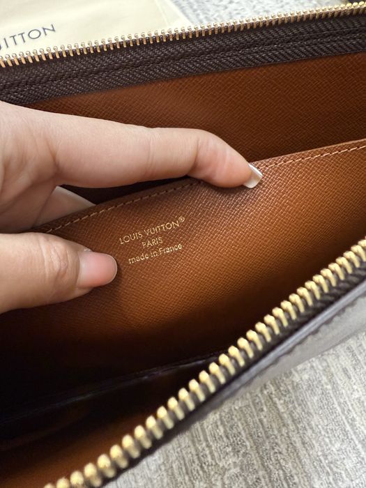 Пошет Louis Vuitton LV 2025