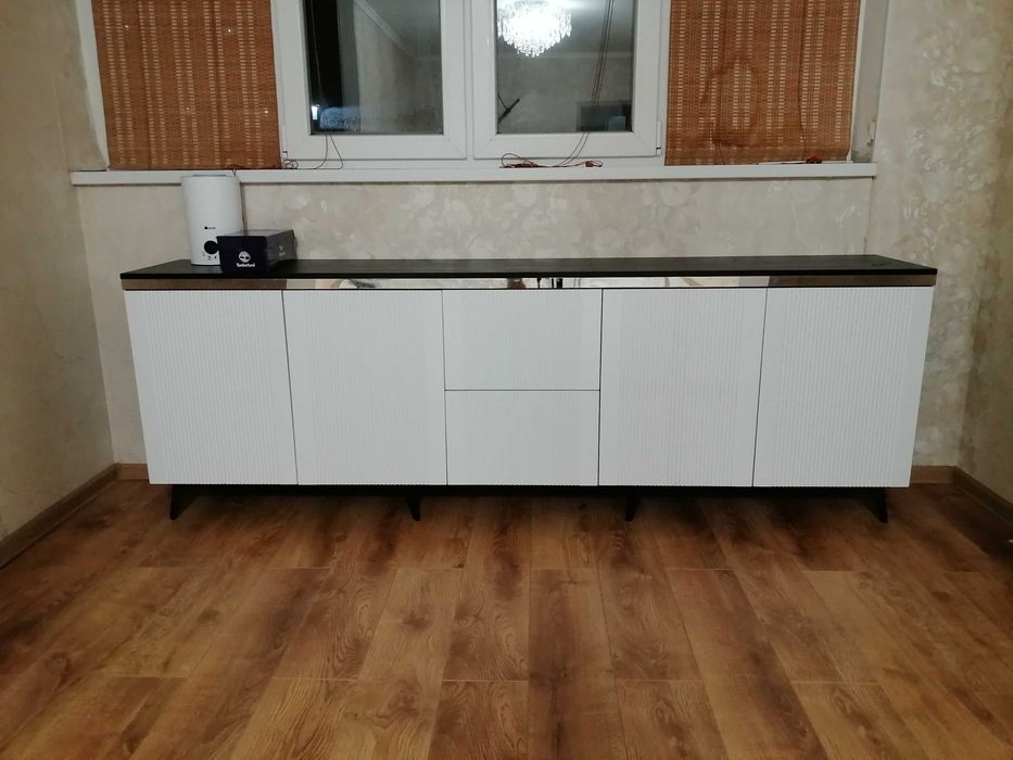 Подставка для телевизора