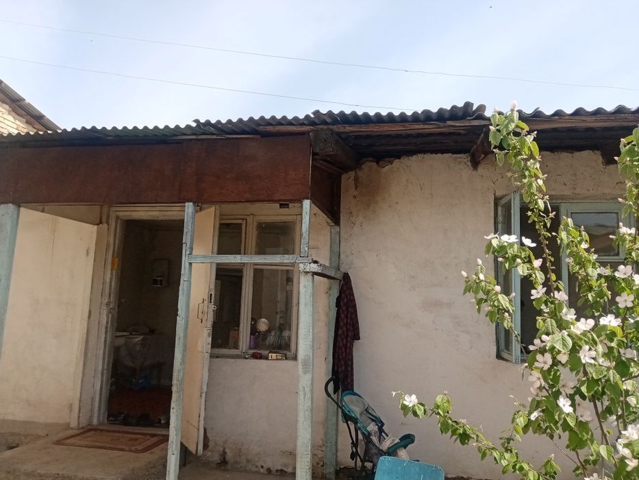 Srochniy Uchastka sotladi 2.2 sotik 4 xona Muxtor Ashrafiy  Yashnabod