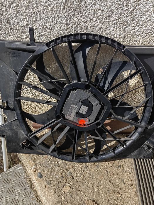 Перка за радиатор Мерцедес S, Е, C,СL, Ml,Cls,R,A