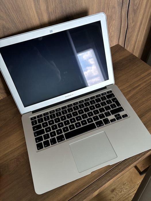 Macbook работи перфектно