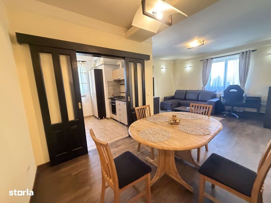 Apartament 3 camere, balcon, Cetate