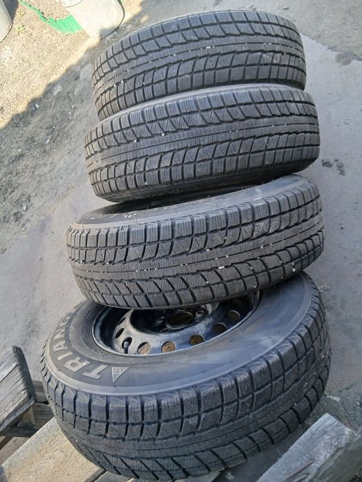 В продаже шины..