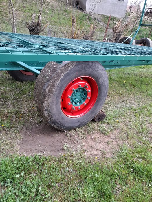 Trailer baloti platforma