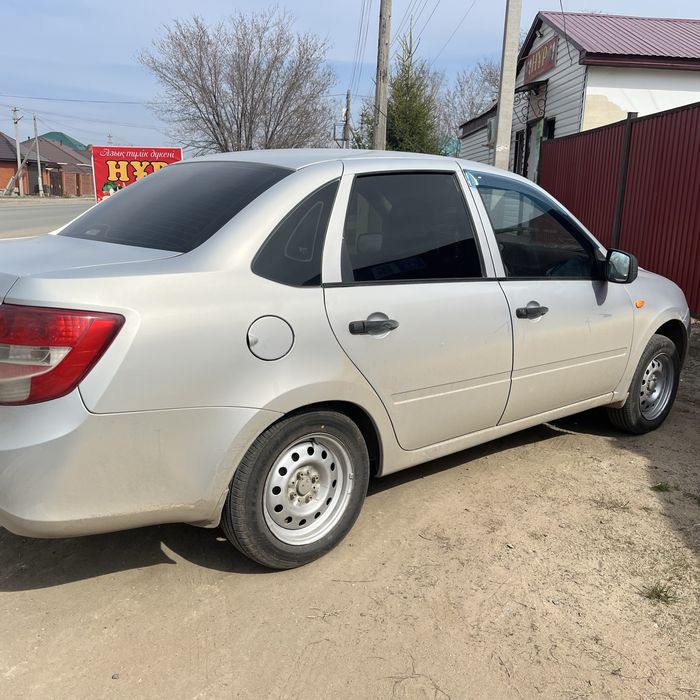 Продам машину Гранта