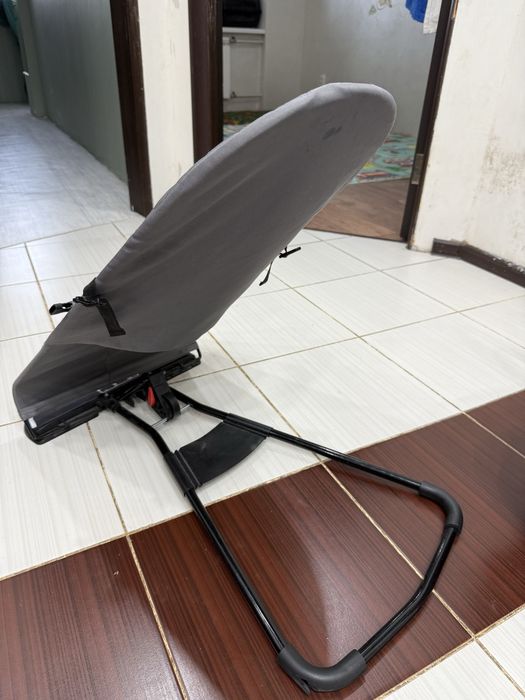 Продам Шезлонг Детский