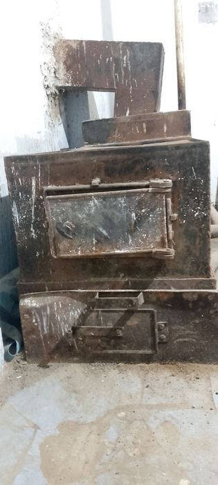 Пеш сатылады бағасы 35000 сауда бар