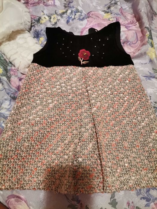 Vând sarafan și blanita scurta fetite 18-24 luni