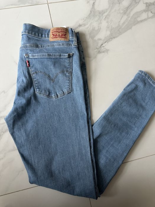 Оригинални дамски дънки Levi’s еластични