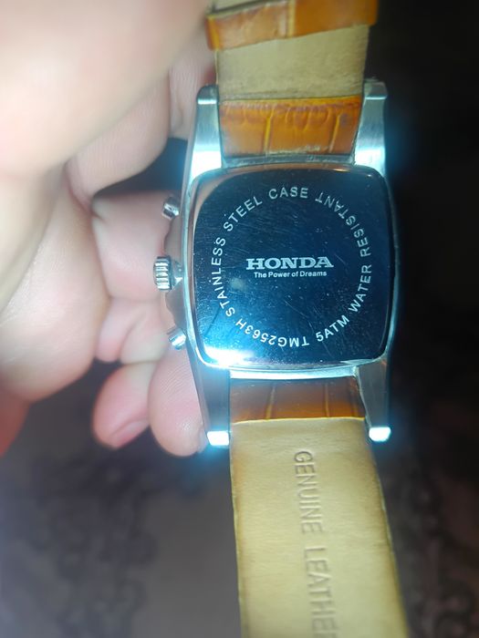 Ръчен часовник Хонда