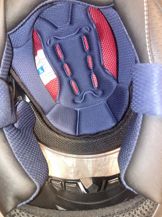 Каска venom k11 със спойлер