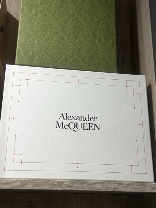 Оригиналми маратонки Alexander McQueen