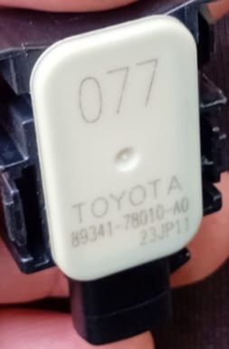 Датчик парковки (парктроник) Lexus NX200