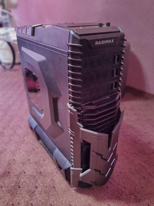 Vând Desktop i7 Ssd