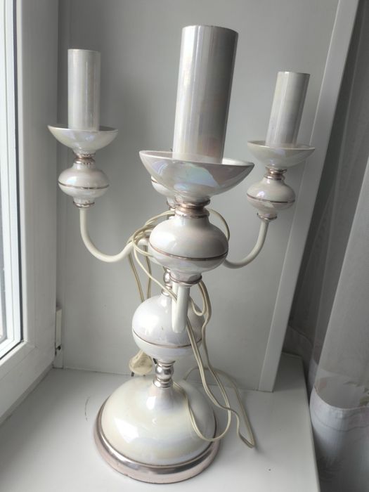 Продам светильник торшер