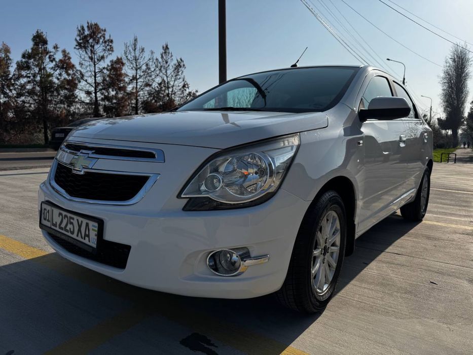 Cobalt Avtomobili sotiladi