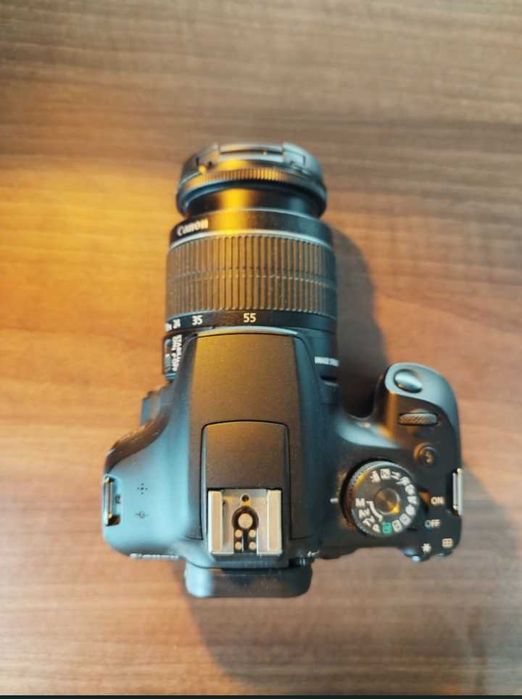 [ Cititi descrierea ] Aparat foto Canon 2000D + Obiectiv 18-55mm + accesorii