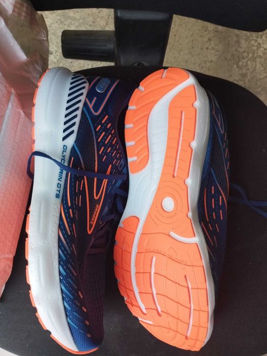 Продавам Маратонки BROOKS GLICERIN GTS No 47,5 чисто нови