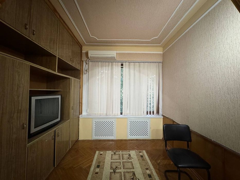 Квартира продается 3/5/5 на Юнуса Раджабий