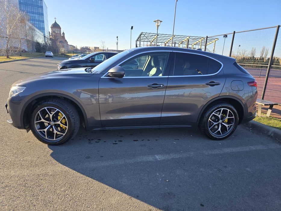 Alfa Romeo Stelvio 2.2M-jet 190cp * /Camera/Distronic/Q4