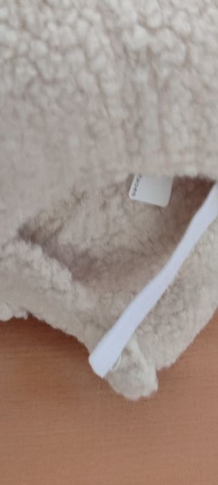 Продам кепки новые женские
