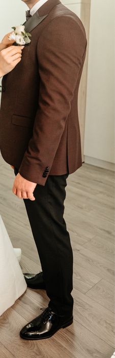 Costum mire Castelini