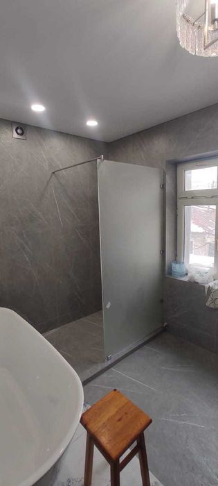 Перегородки на ванну из стекла