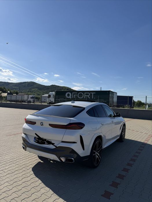 BMW X6 M an 2020 138000 km